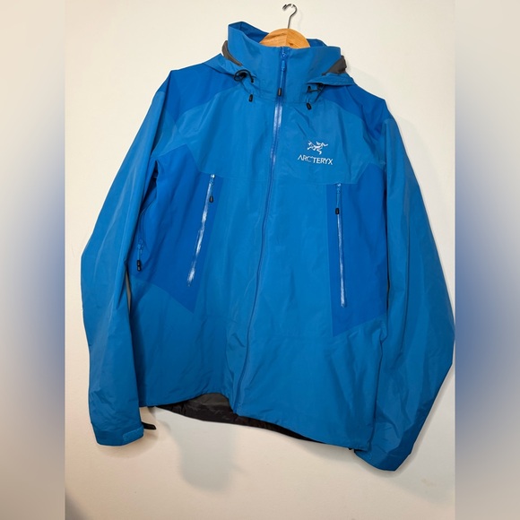 Arc'teryx Other - Arc’teryx Gore-Tex Shell Jacket Mens LG Blue Waterproof Alpine Hiking Pit zips